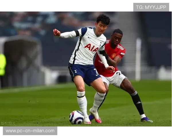 凯恩阵地战突然前插形成射门点：从静默到爆发的进攻解码